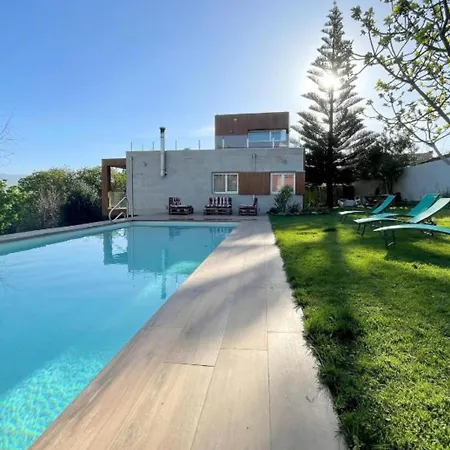 Playa Y Piscina Villa Nigrán