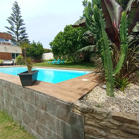 Playa Y Piscina Villa Nigrán